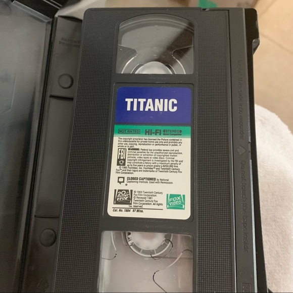 Vintage VHS Studio Classic TITANIC. - Picture 5 of 5